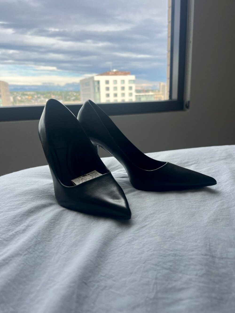 Zara Black Pointed Toe Pumps
